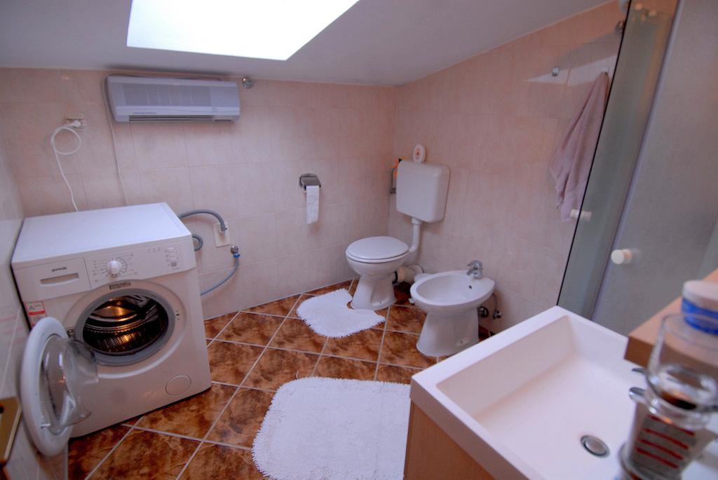 Guesthouse Konti Rijeka Rum bild