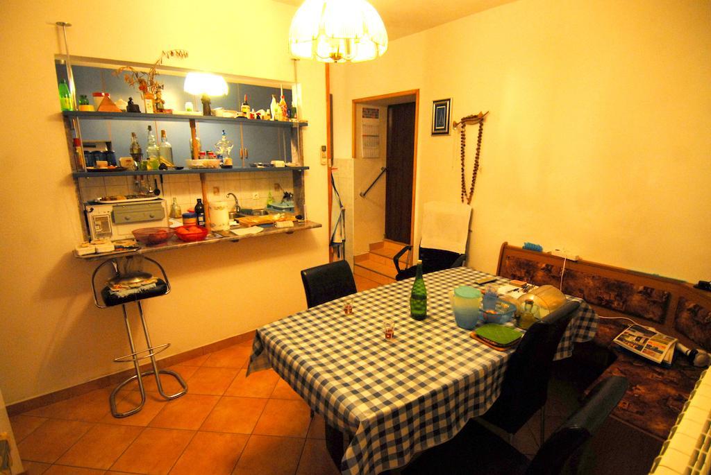 Guesthouse Konti Rijeka Rum bild